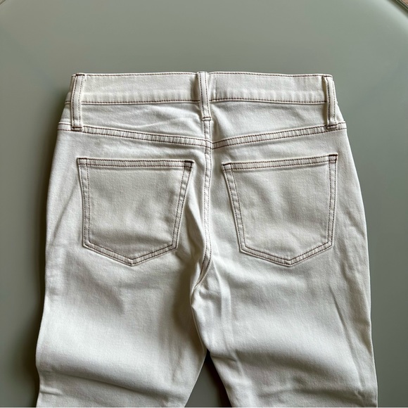 J.Crew 9” Vintage Straight Jean in White with Gold Stiching - Picture 3 of 6
